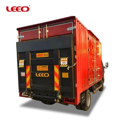 Como funciona um elevador pneumático para a porta traseira de um caminhão?